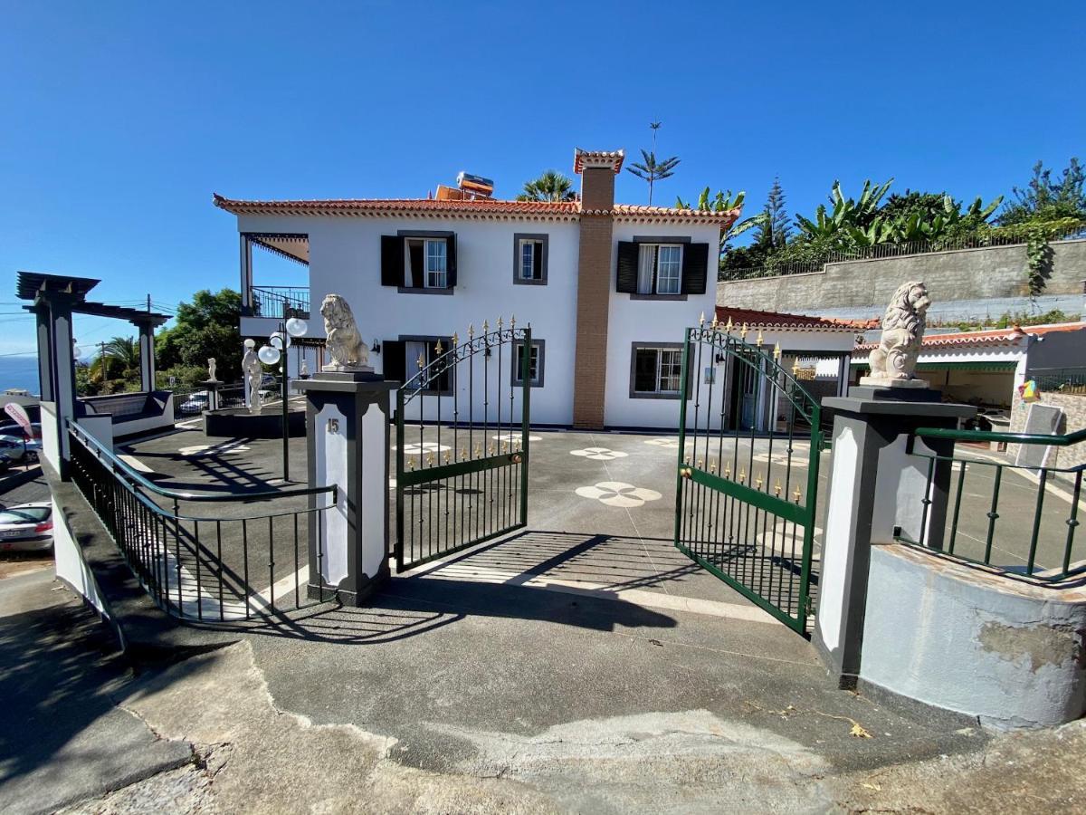 Comfortable 2-Bedroom Apartment For Relaxing Stays Funchal  Exteriör bild