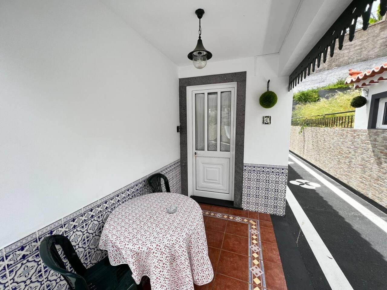 Comfortable 2-Bedroom Apartment For Relaxing Stays Funchal  Exteriör bild